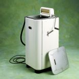 Z wyżymaczką, Hoover, model 0307, Wielka Brytania, 1948 r.