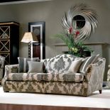 Za stylową kanapę Manolo angielskiej firmy Duresta zapłacimy ok. 20 000 zł. PATT MEBEL