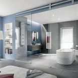 Za szybą - wanna CentroDuo Oval ze stali emaliowanej. KALDEWEI