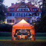 Za zestaw Ambassador zapłacimy 8999 zł. KLUSEX