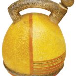 Zabytkowy dzbanek. Majolika