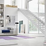 Zachwyca opływowym kształtem i delikatnym kolorem. DELONGHI