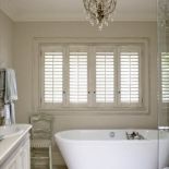 Zdobi ją kryształowy żyrandol. Toskańska willa w Australii