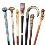 Zdobiona laką, Kolekcjonerska, złocona, Laska z kości z rzeźbionymi małpami, Z kamiennym uchwytem, kolekcjonerska, Drewniana,