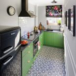 zielona kuchnia w bloku