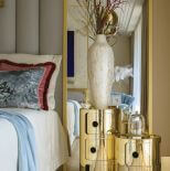 złote meble i dodatki do domu