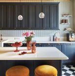 złoty sufit w kuchni