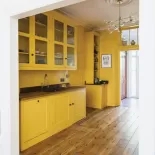 żółte szafki kuchenne