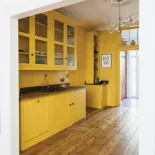 żółte szafki kuchenne