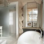 Żyrandol właściciele znaleźli w warszawskim sklepie Inne meble.