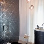 Jakie trendy aranżacyjne królują w wystroju modnych łazienek? Zobacz najpiękniejsze aranżacje łazienek według