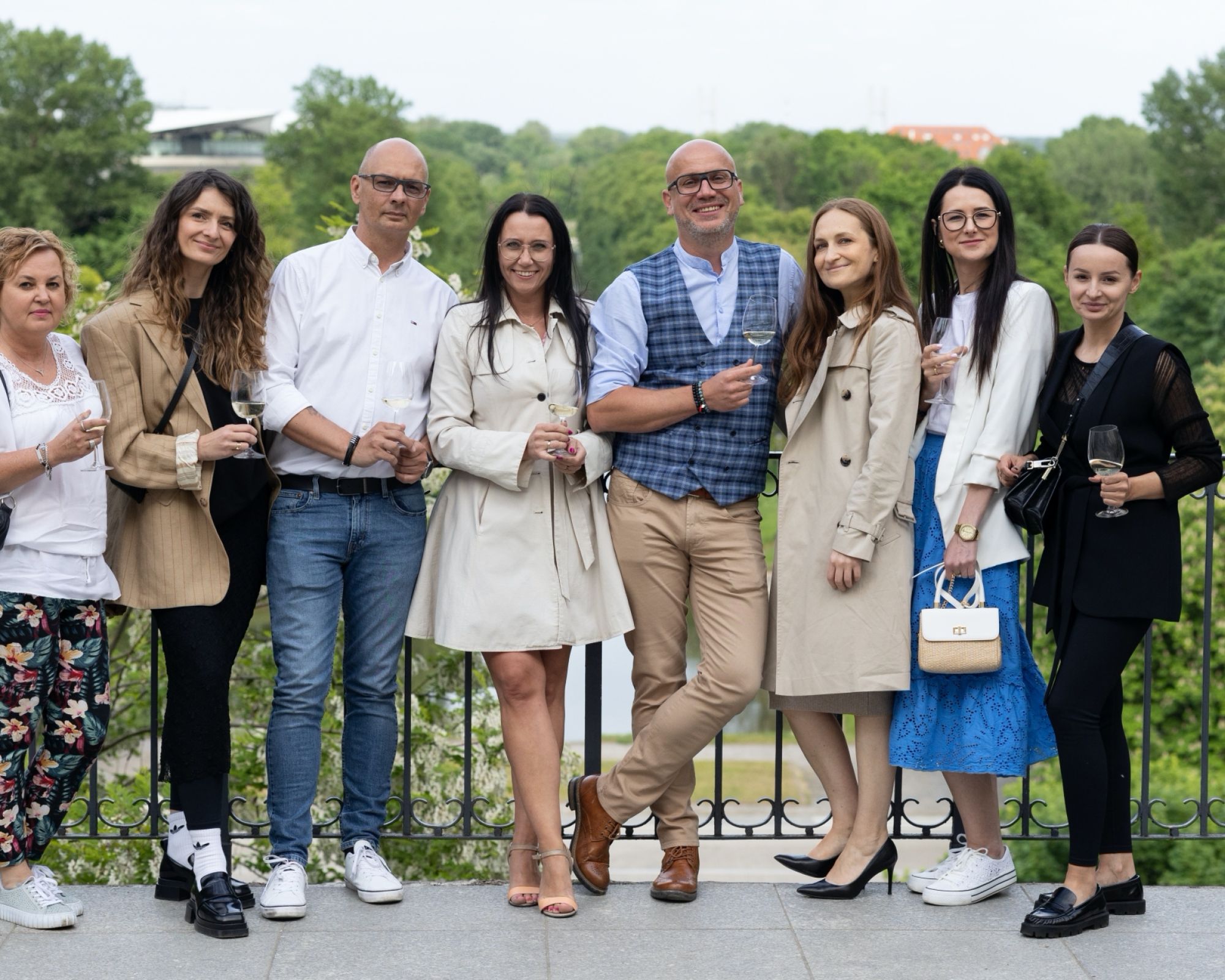 artystyczna kolacja z ambasadorami kontakt-simon