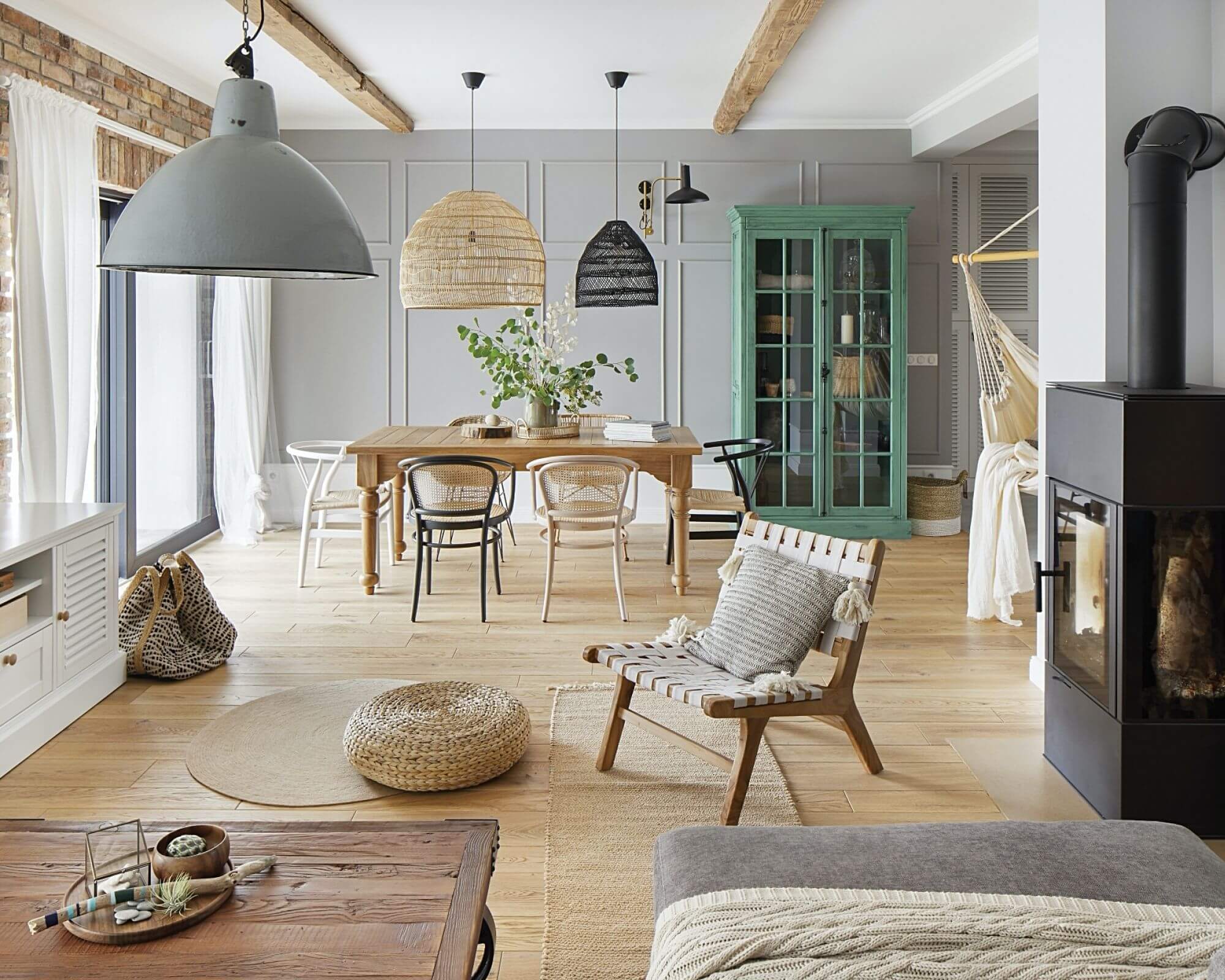 Nieszablonowe wnętrze z akcentami loftu i boho. Zobacz, jak połączono różne style w zgrabny miks!
