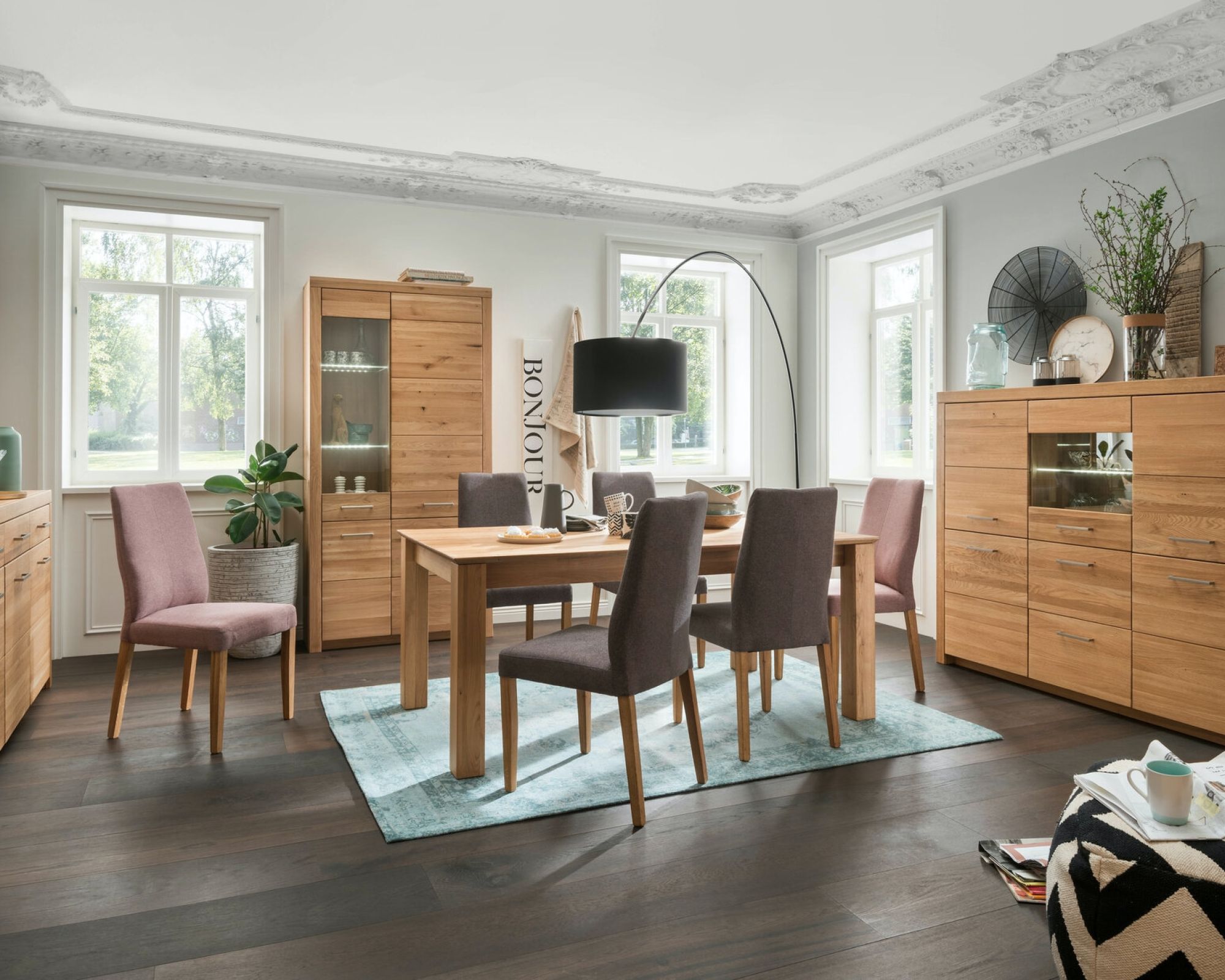 rozkładany stół do jadalni z litego drewna