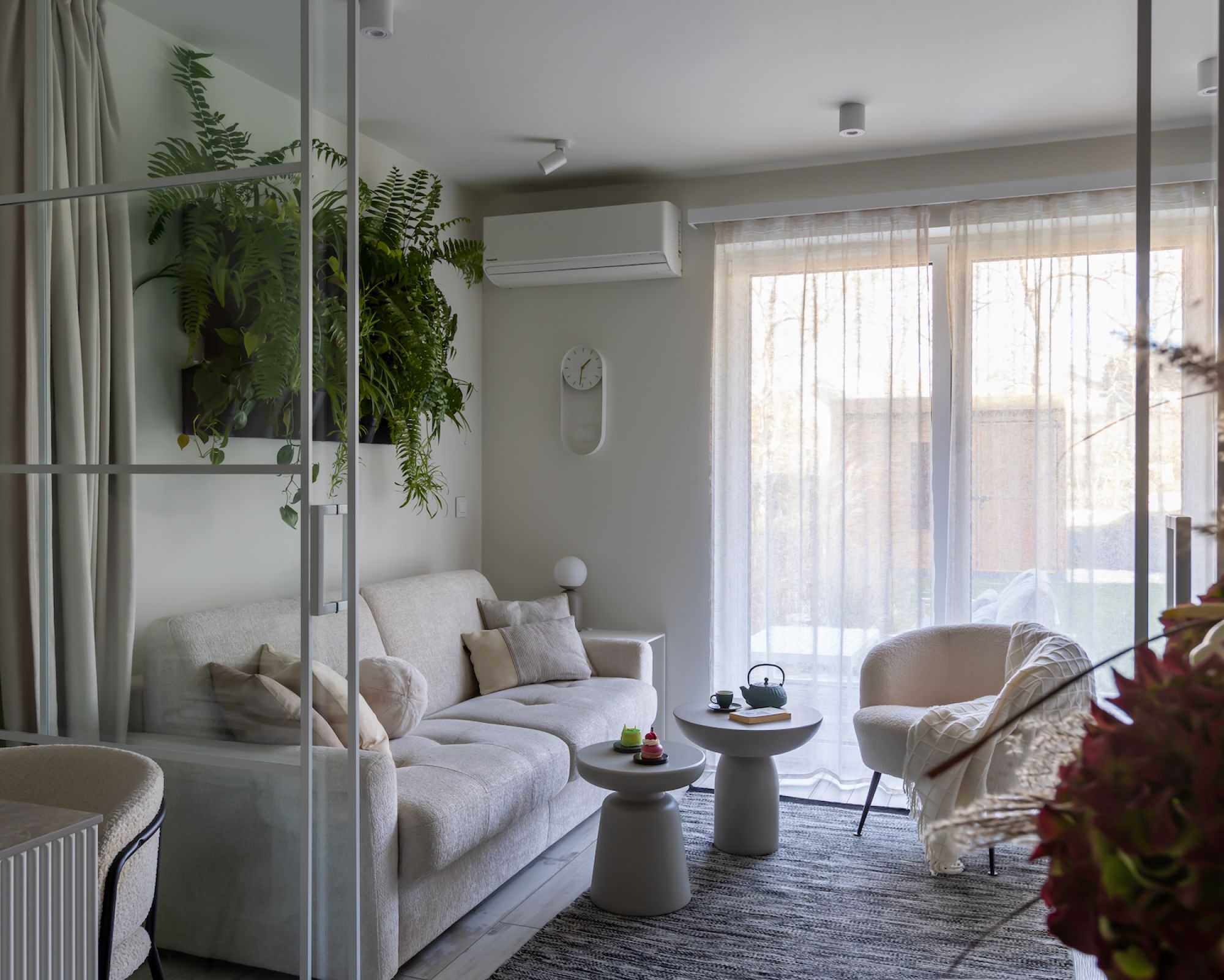 60-metrowe mieszkanie w stylu modern farmhouse