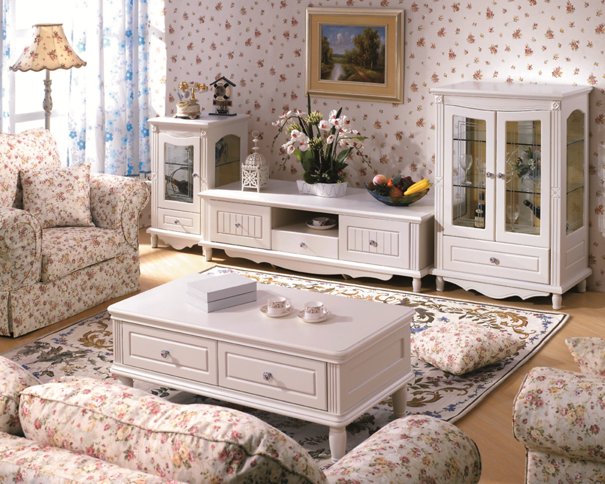 Dla miłośników stylu shabby chic oraz romantycznych wnętrz: ława księżniczka 820 od Bemondi.