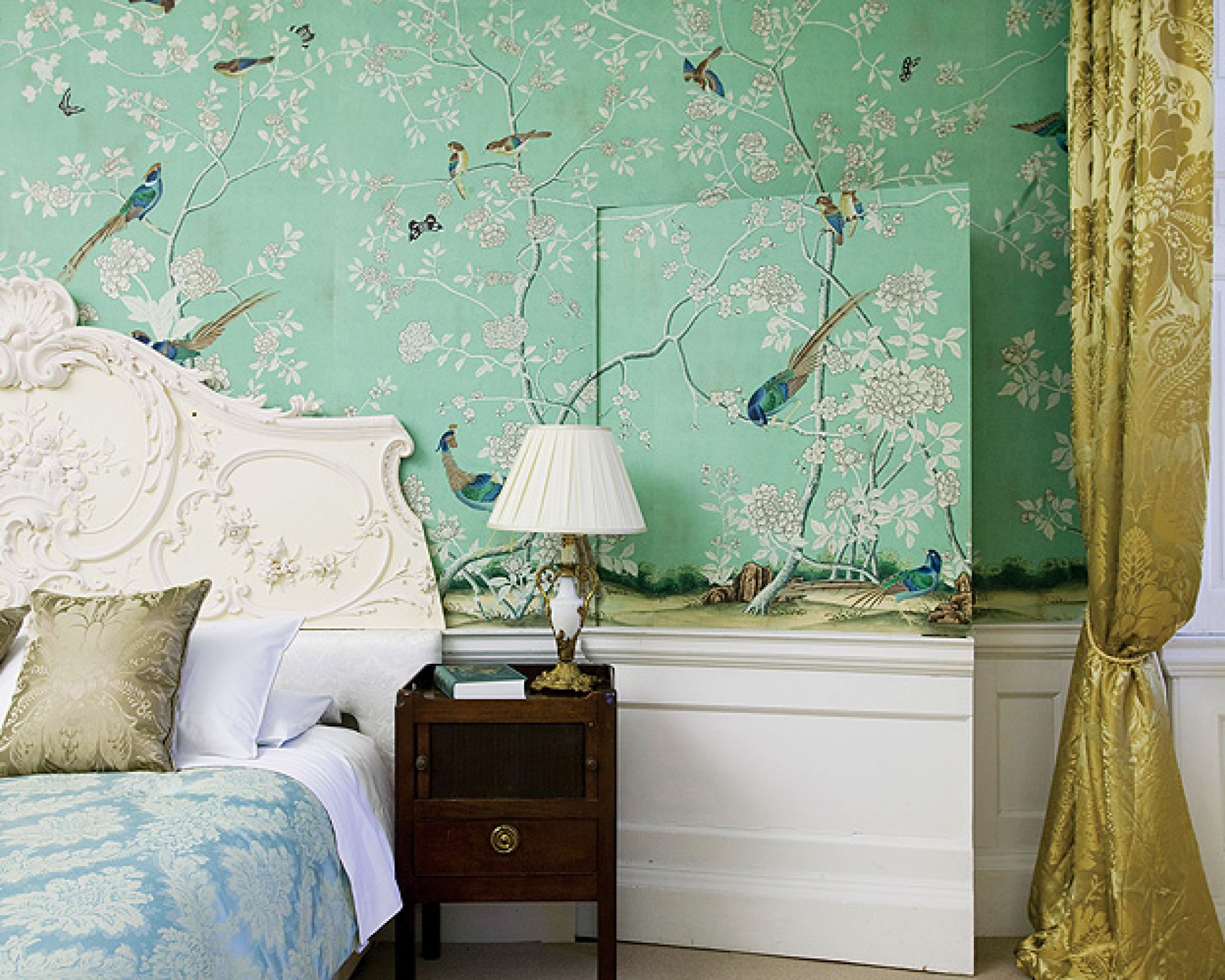 Tapeta z kolekcji Chinoiserie, wzór Earlham, od 2900 zł (na podłożu jedwabnym), Davide