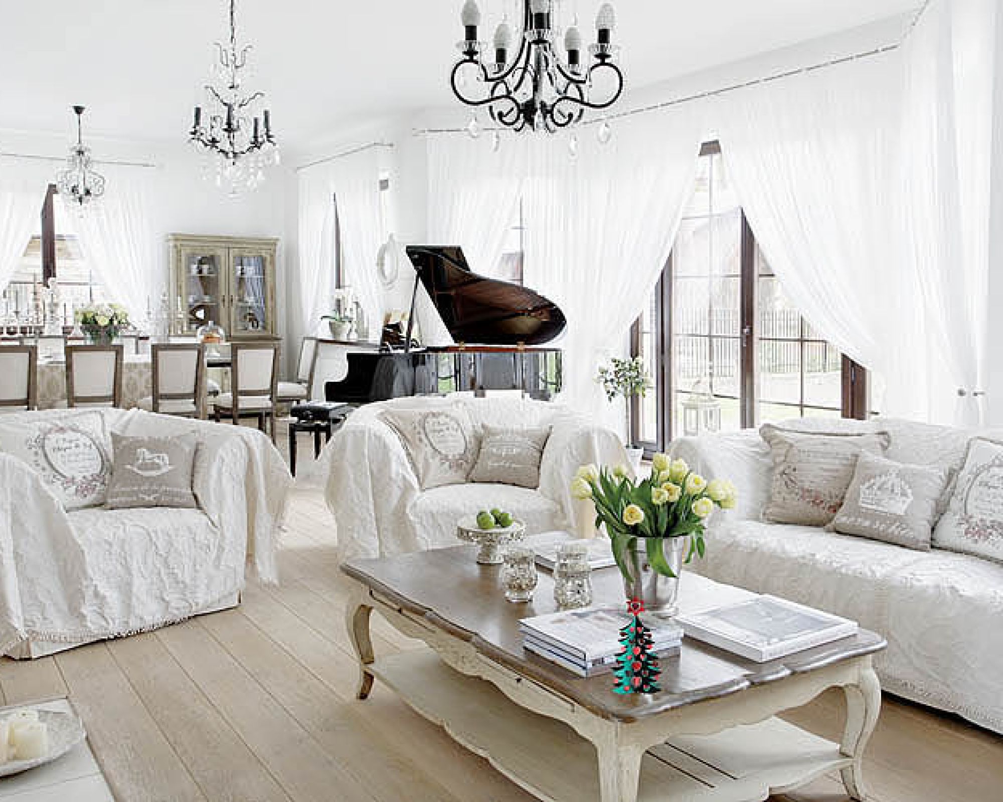 Urządzony w stylu francuskiego maison.