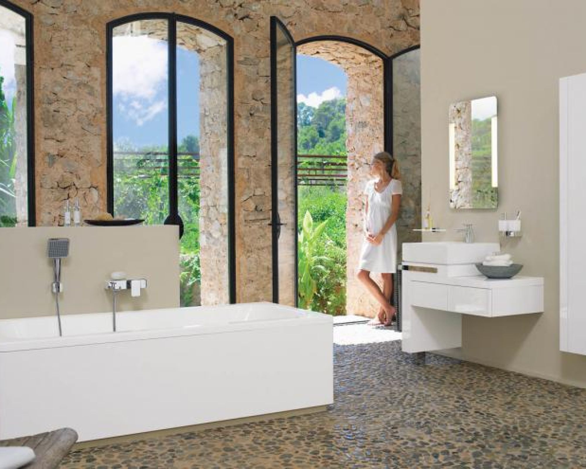 Za akrylową wannę Esprit Home Bath Concept zapłacimy 2891 zł. KLUDI