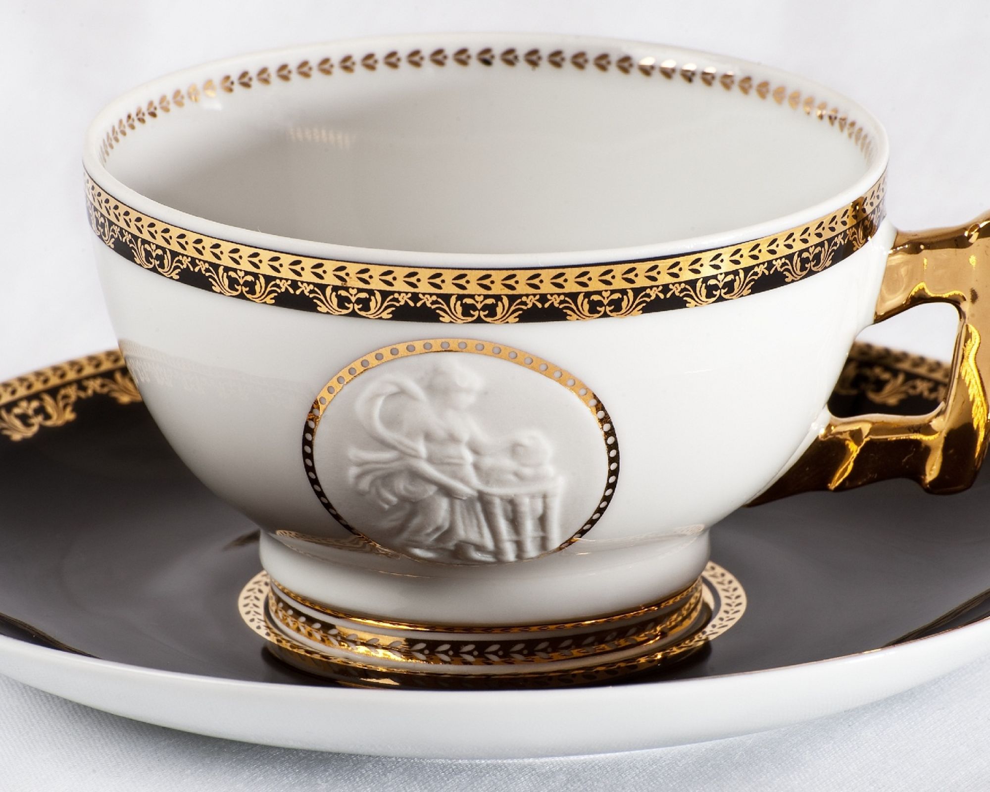 Zakłady Porcelany Ćmielów. Porcelana z Ćmielowa
