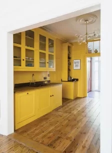 żółte szafki kuchenne