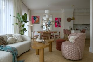 ciepłe i eleganckie wnętrza z ryflowanymi meblami