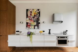 nowoczesna kuchnia w mieszkaniu w kamienicy