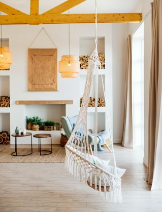 bujane siedzisko w pokoju