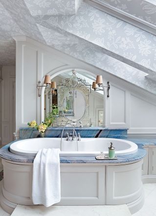 dekoracje do łazienki w stylu pałacowym