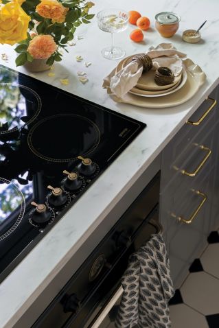 kuchnia w domu ceramiczki oli nadolny