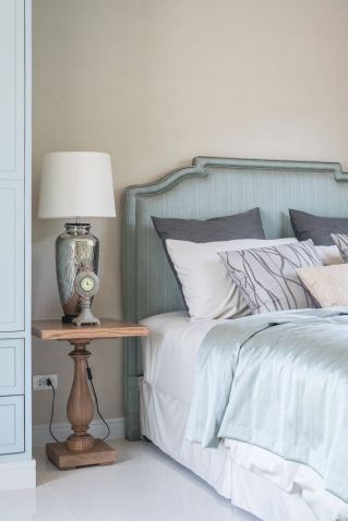 sypialnia pastelowy błękit