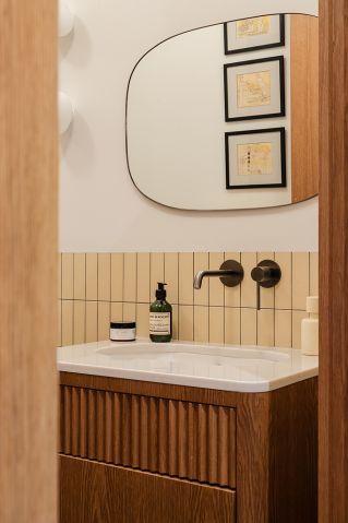 łazienka w mieszkaniu w kamienicy