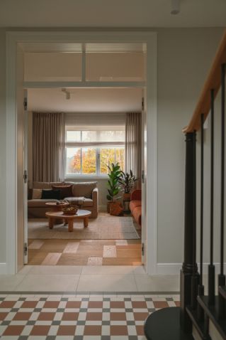 przytulny salon w domu na warmińskiej wsi