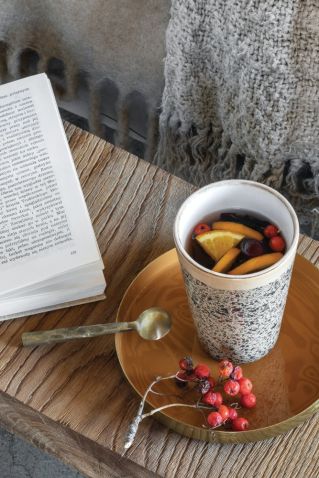 drewniane dodatki do sypialni