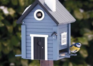 Karmnik dla ptaków i budka lęgowa w kolorze niebieskim