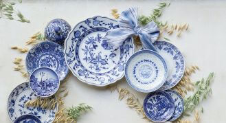 dekoracja ścienna DIY jak zrobić wieniec z porcelany na ścianę