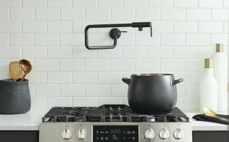 bateria kuchenna na ścianę