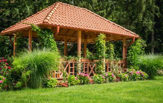 altana ogrodowa z drewna