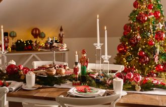 ozdoby świąteczne na choinkę okno i stół