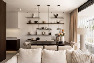 apartament urządzony w stylu ciepłego minimalizmu