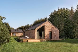 dom jak mazurska stodoła