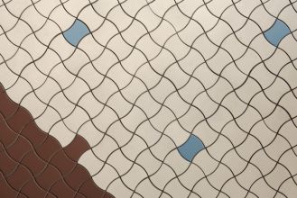 gorseciki w gdyńskiej modernistycznej kamienicy