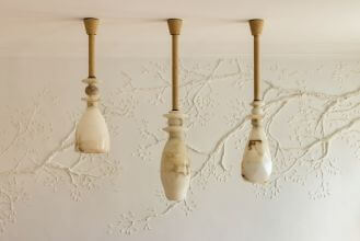 lampy z alabastrowymi kloszami