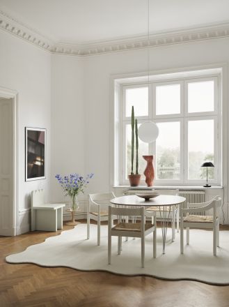 dywan o opływowym kształcie do jadalni