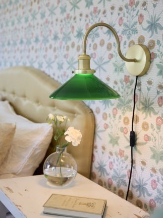 nastrojowe kinkiety do sypialni