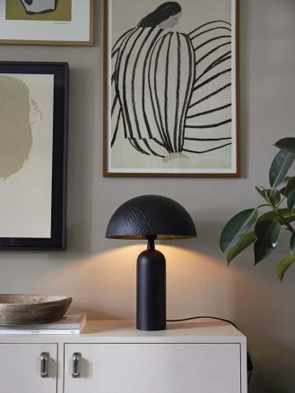 nastrojowe lampki na komodę do sypialni