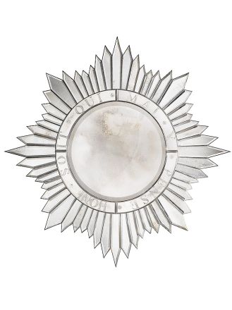 W stylu art déco, MSPACE. Lustra jak płatki śniegu