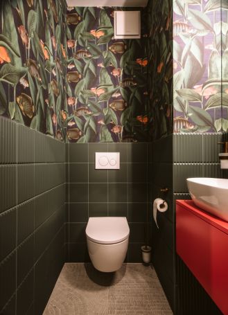 toaleta gościnna ciemna zieleń