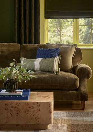 kącik wypoczynkowy w salonie