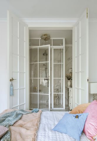 styl glamour sypialnia i łazienka